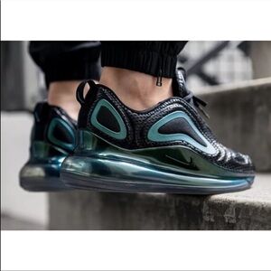 Nike Air Max 720‎ Throwback Future Black Green